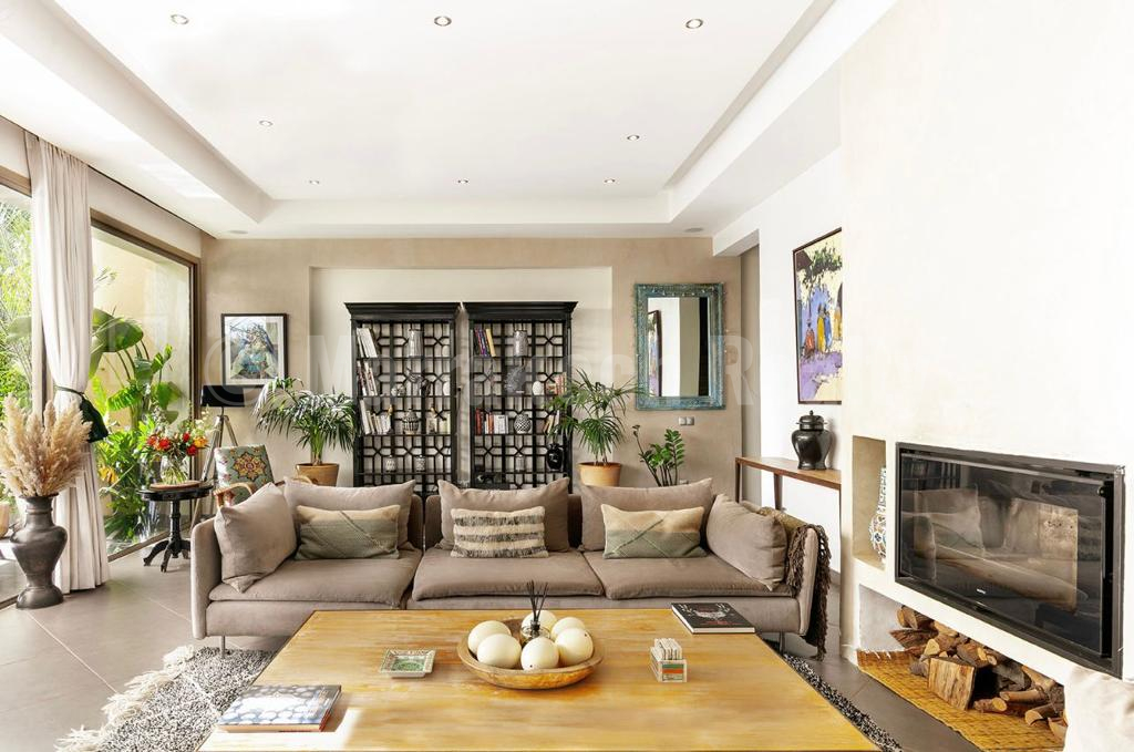 Handsome 4 bedroom villa in a golf resort