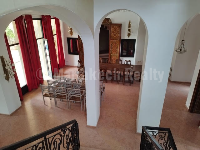 Stunning villa in the Amelkis golf course