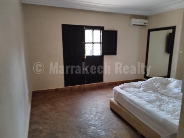 Stunning villa in the Amelkis golf course