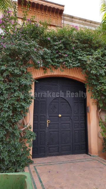 Stunning villa in the Amelkis golf course