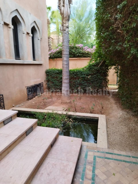 Stunning villa in the Amelkis golf course