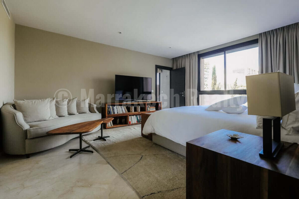 Upscale 3 bedroom villa in an exclusive golf domain