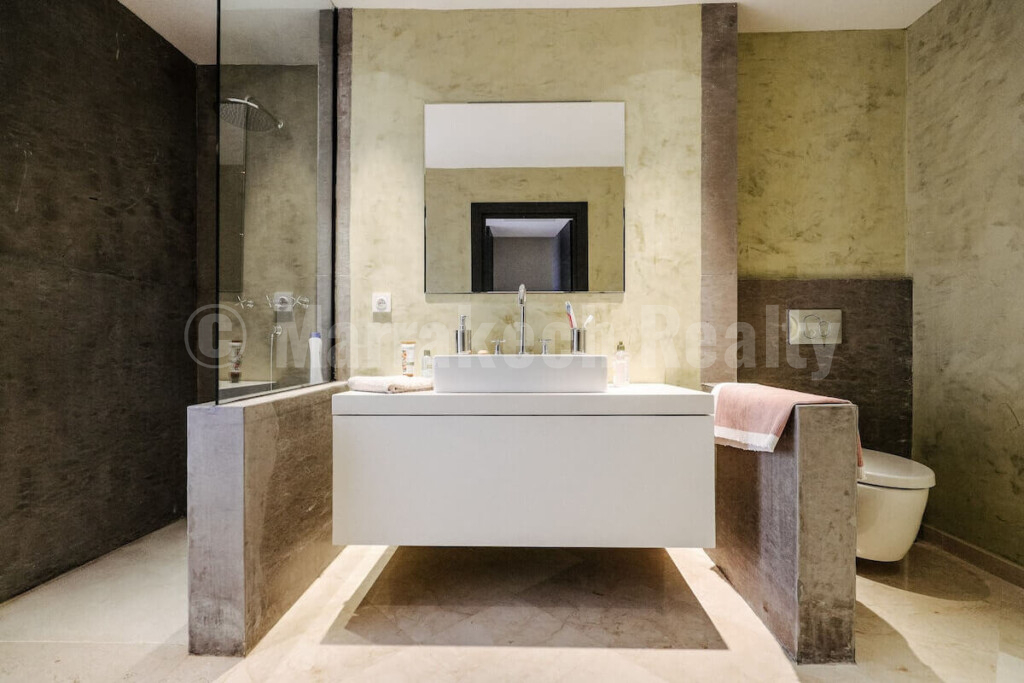 Upscale 3 bedroom villa in an exclusive golf domain