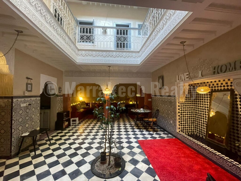 Riad de 4 chambres dans le quartier Kasbah