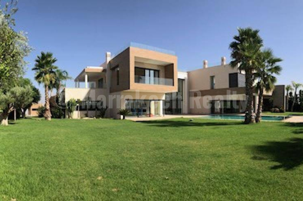 A louer en longue durée villa ultra moderne a Marrakech
