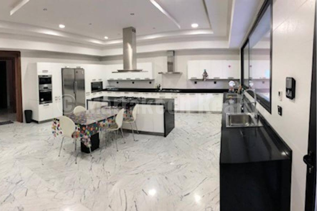 Ultra-Modern villa for rent long term in Marrakech