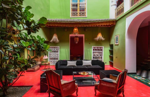 Stylish large 2-3 bedroom Riad with prime location
