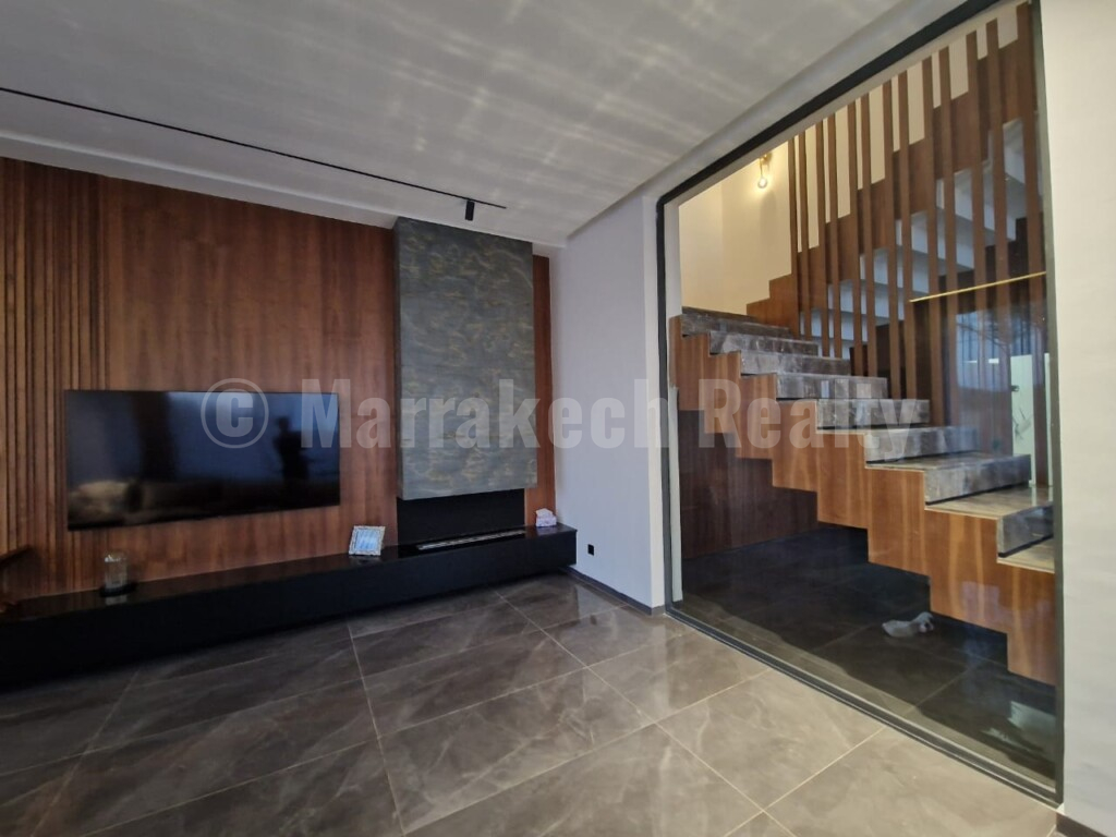 Belle villa de 4 suites dans domaine golfique