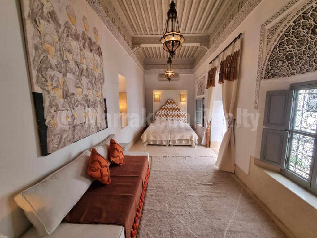 Exquisite 5 bedroom Riad with pool and hammam