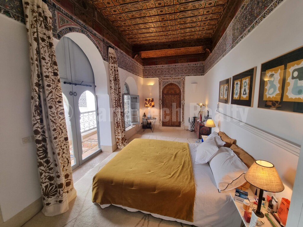 Exquisite 5 bedroom Riad with pool and hammam