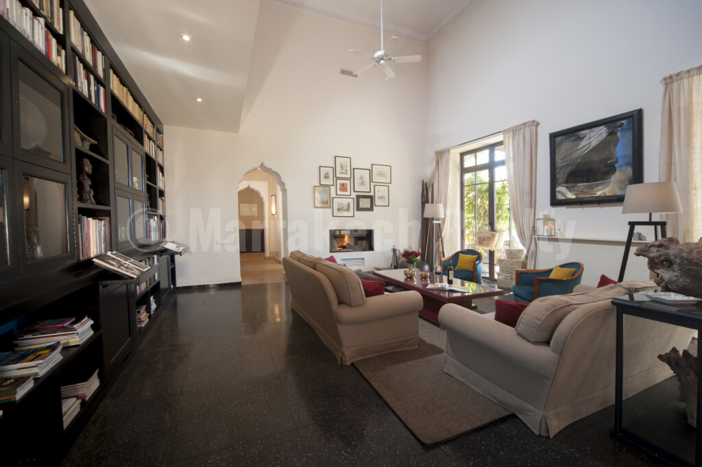 Delightful villa with awesome mountain views