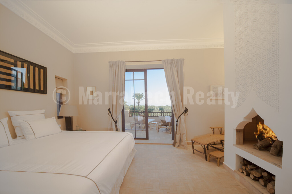 Delightful villa with awesome mountain views