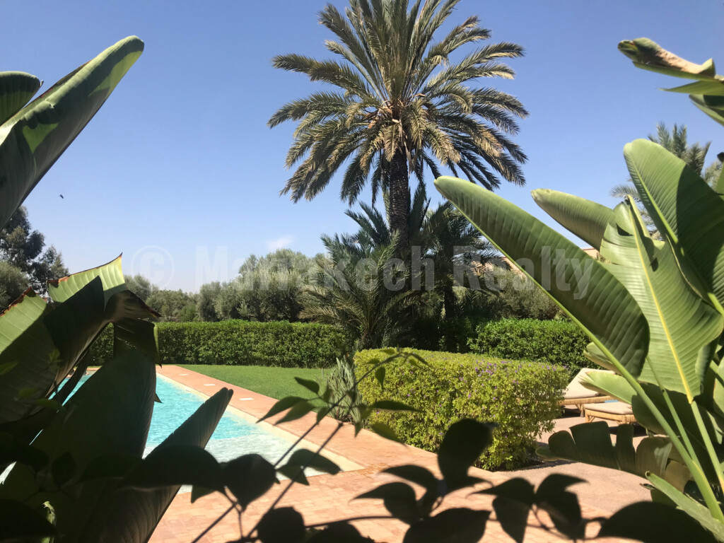 Delightful villa with awesome mountain views