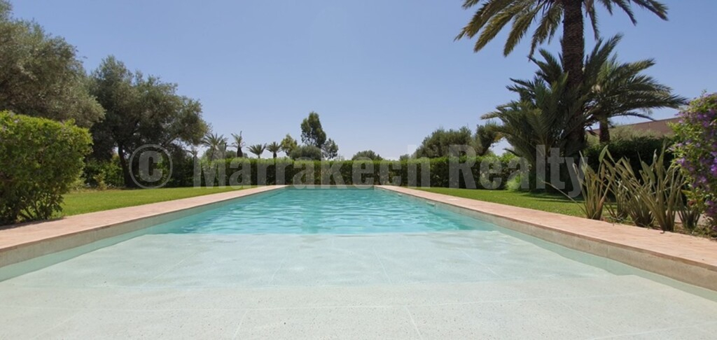 Delightful villa with awesome mountain views