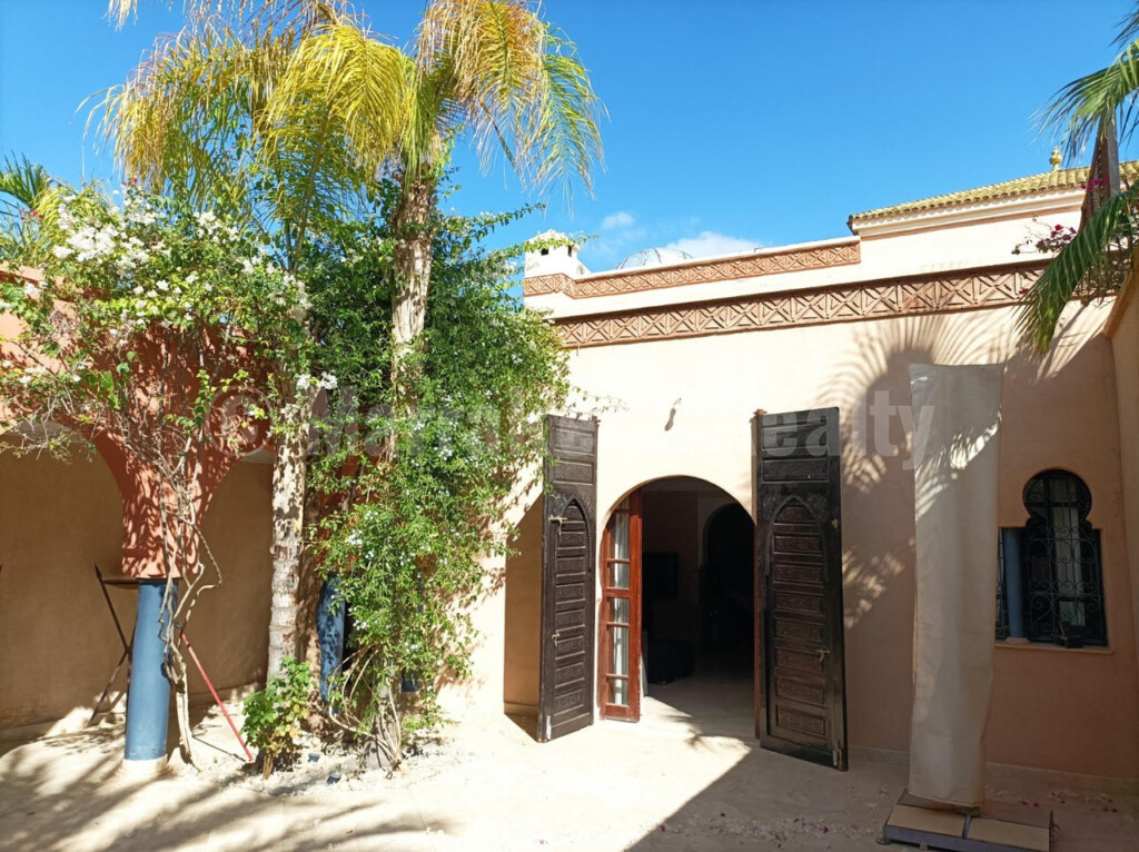 Standout 3 suite villa in a gated community