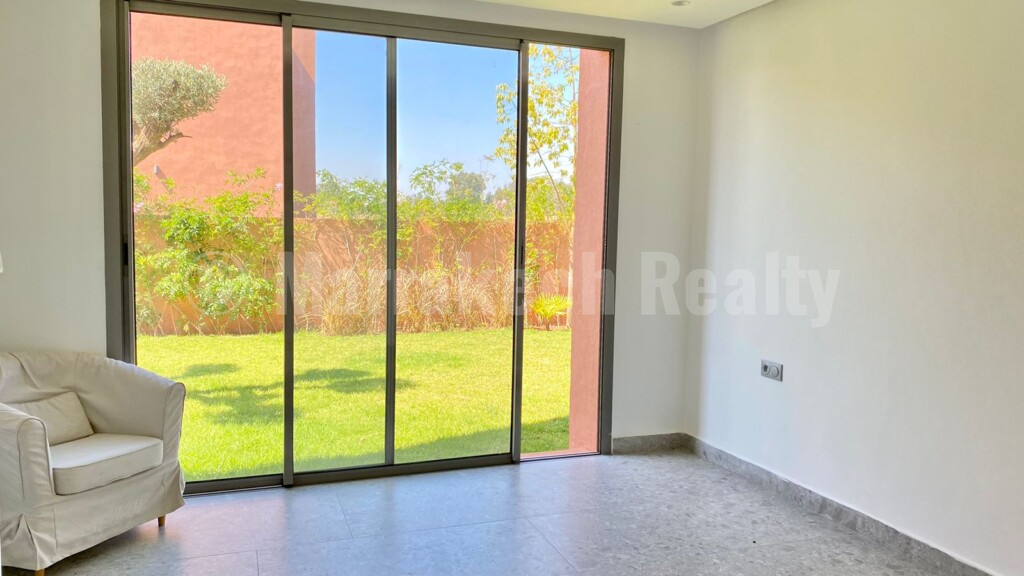 Standout new 4 bedroom villa with pool