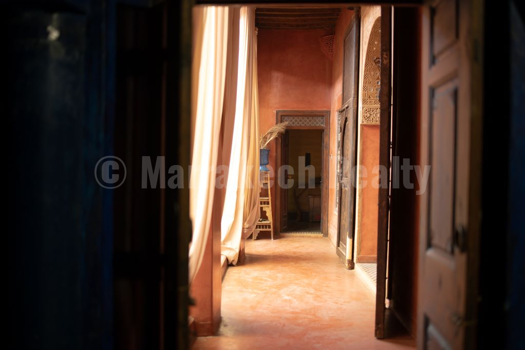 Standout 5 suite Riad with prime location