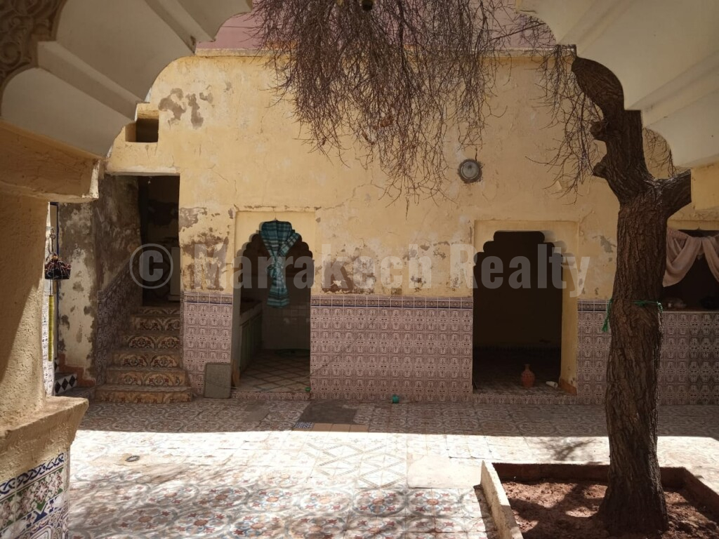Charmant Riad à rénover avec accès voiture proche