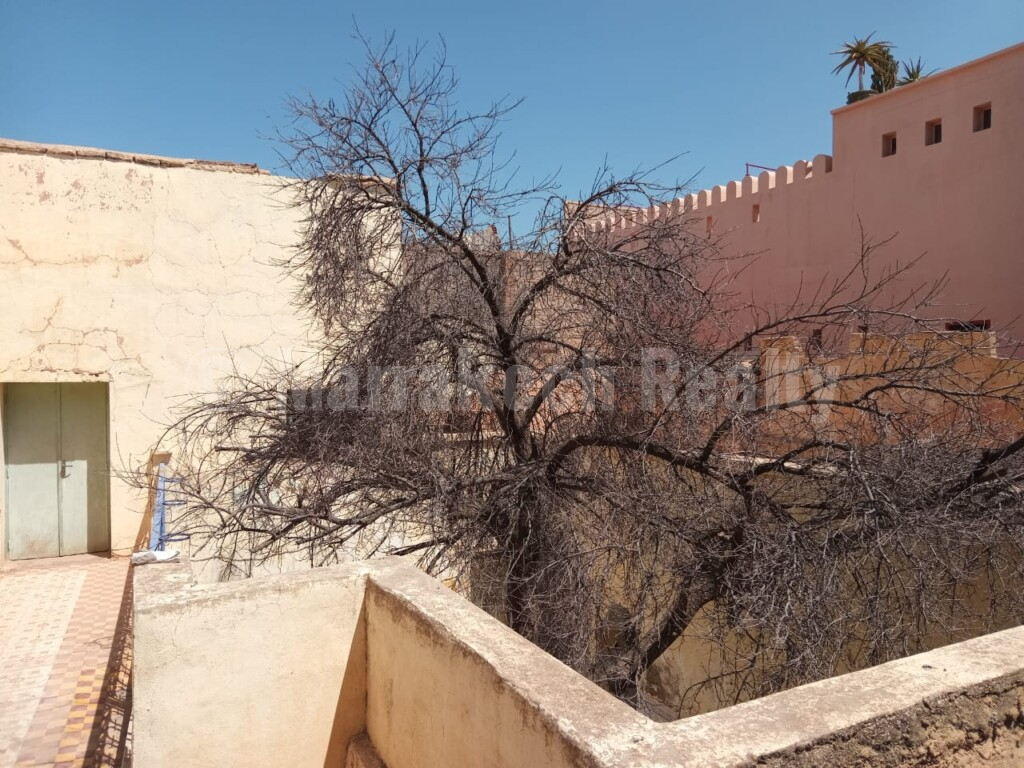Charmant Riad à rénover avec accès voiture proche