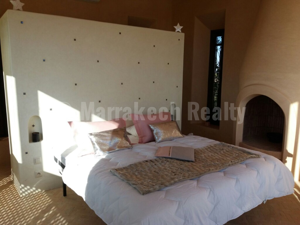 Standout 7 bedroom villa with great views close to Marrakech