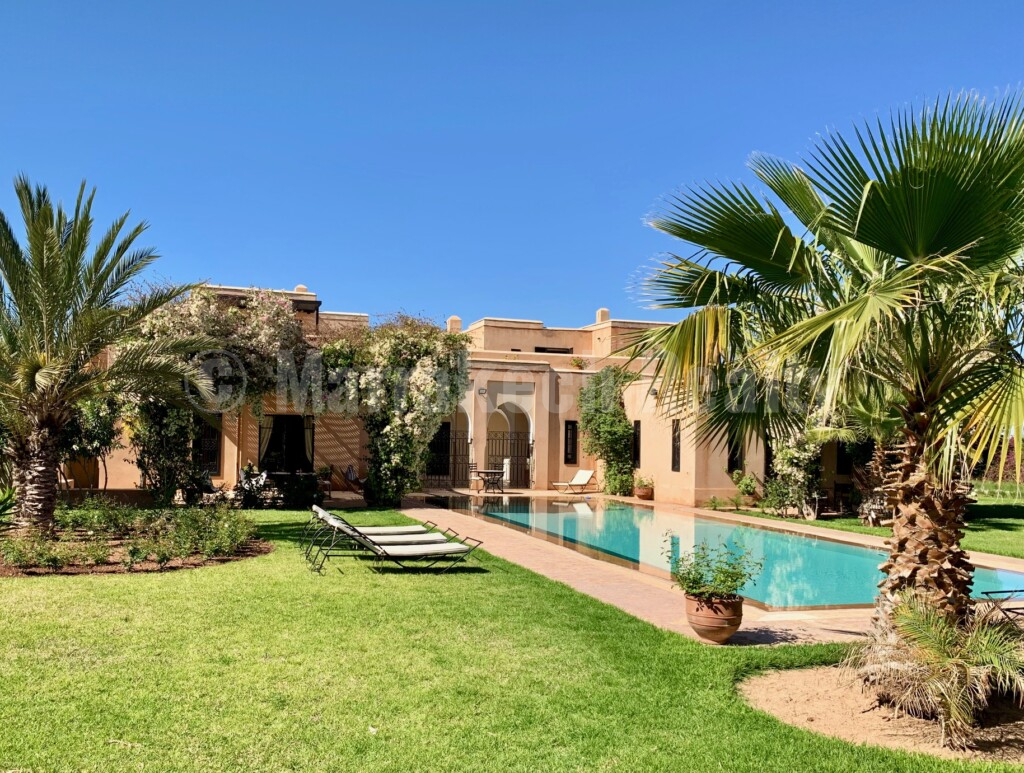Standout 7 bedroom villa with great views close to Marrakech