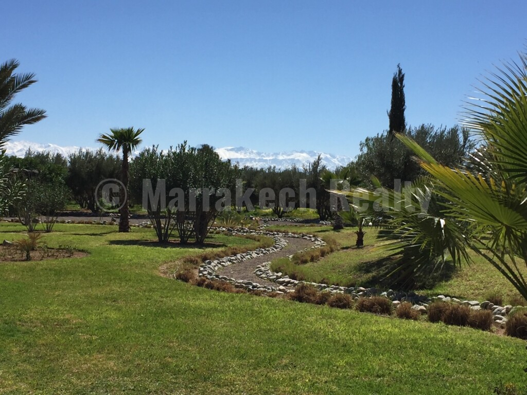 Standout 7 bedroom villa with great views close to Marrakech
