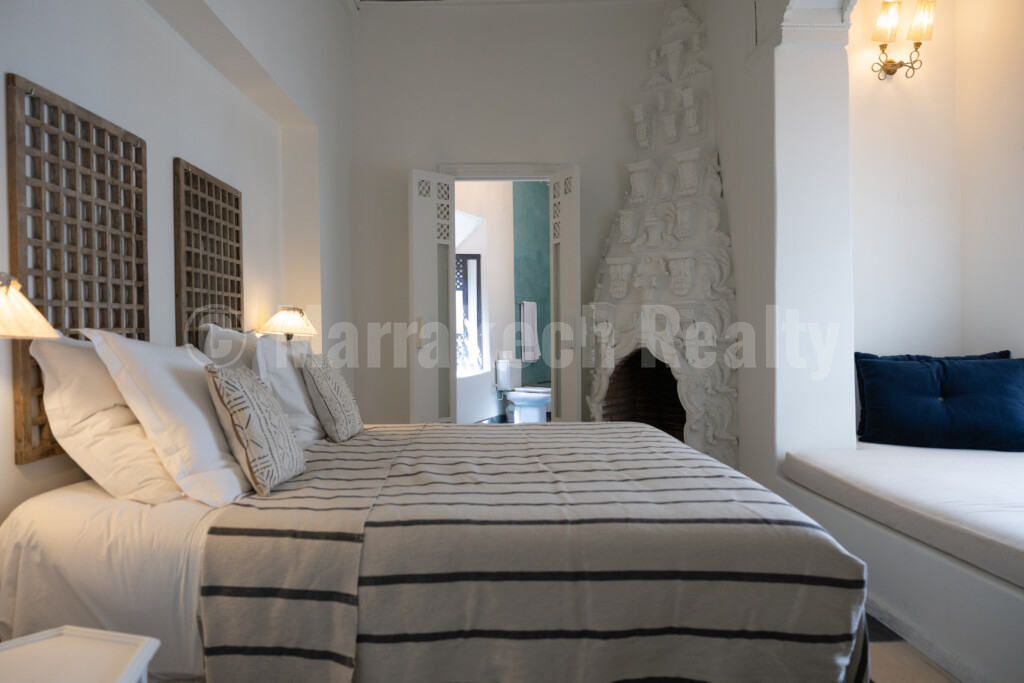 Standout 4 bedroom Riad with prime location