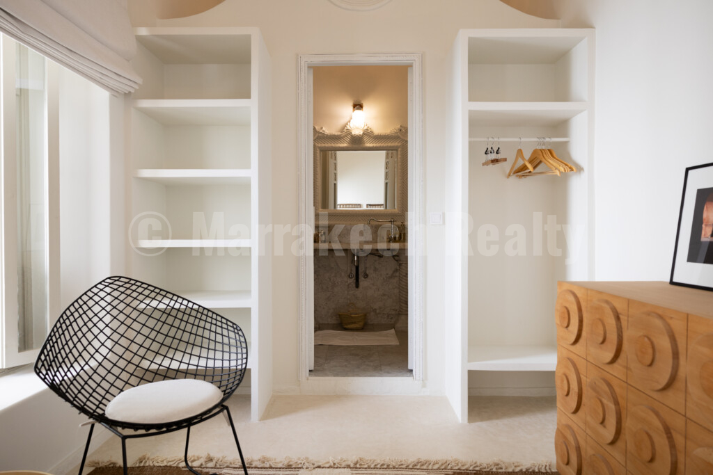 Standout 4 bedroom Riad with prime location