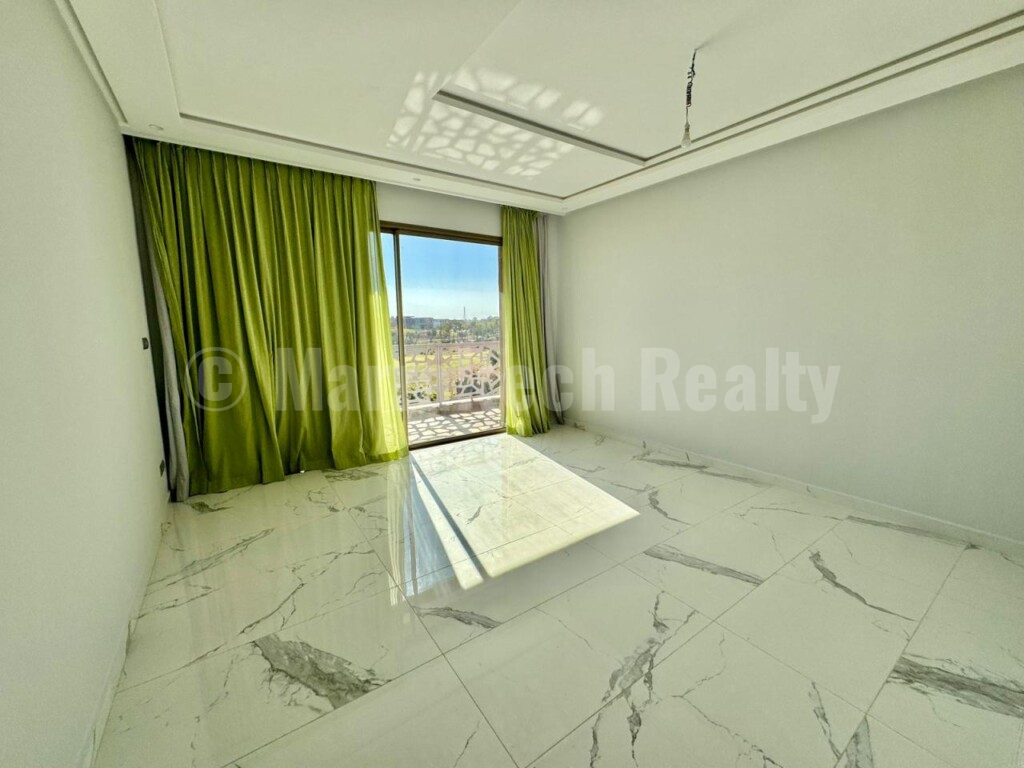 Villa For Long Term Rent Unfurnished in Amelkis Golf domain