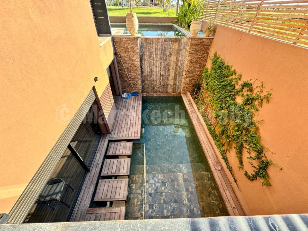 Modern 5 Bedroom Villa For Long Term Rental