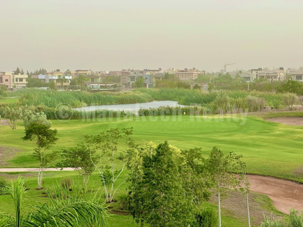 Modern 5 Bedroom Villa For Long Term Rental