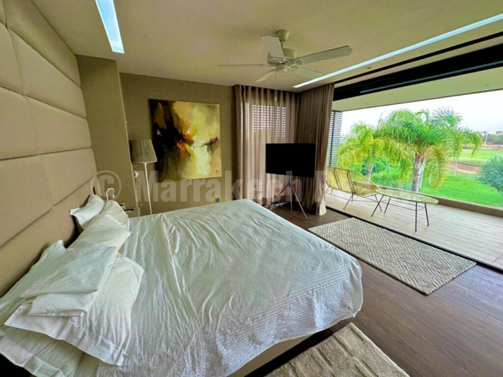 Modern 5 Bedroom Villa For Long Term Rental