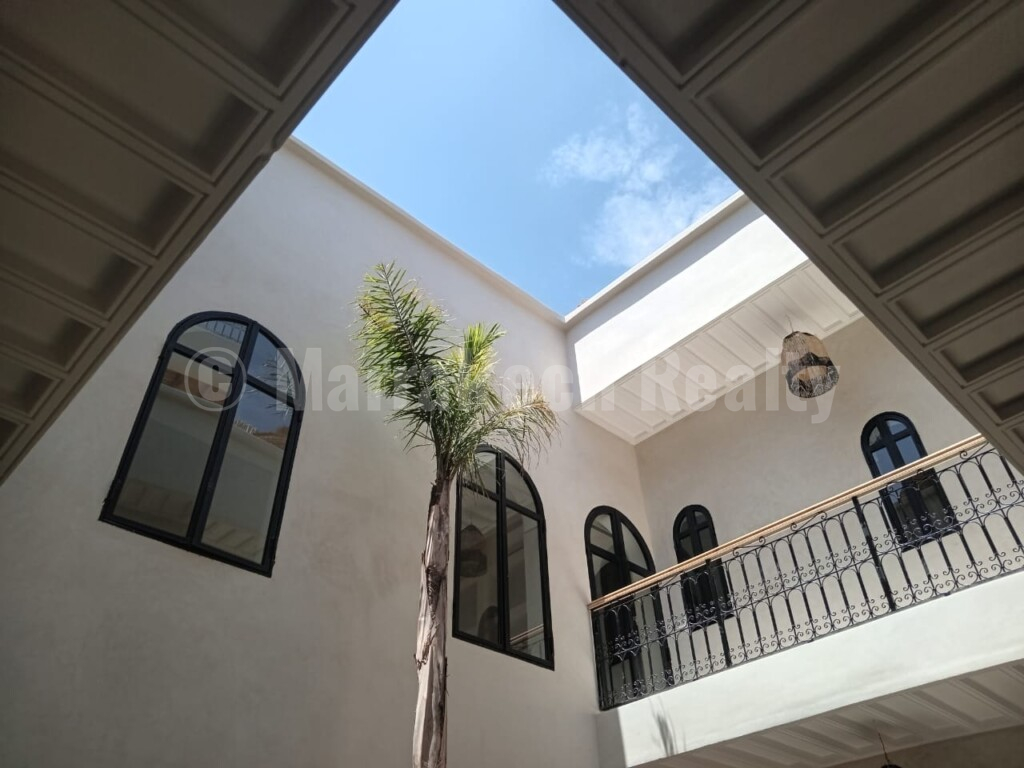 Handsome newly renovated 6 bedroom Riad