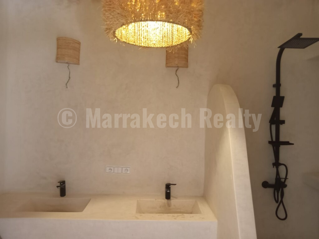 Handsome newly renovated 6 bedroom Riad