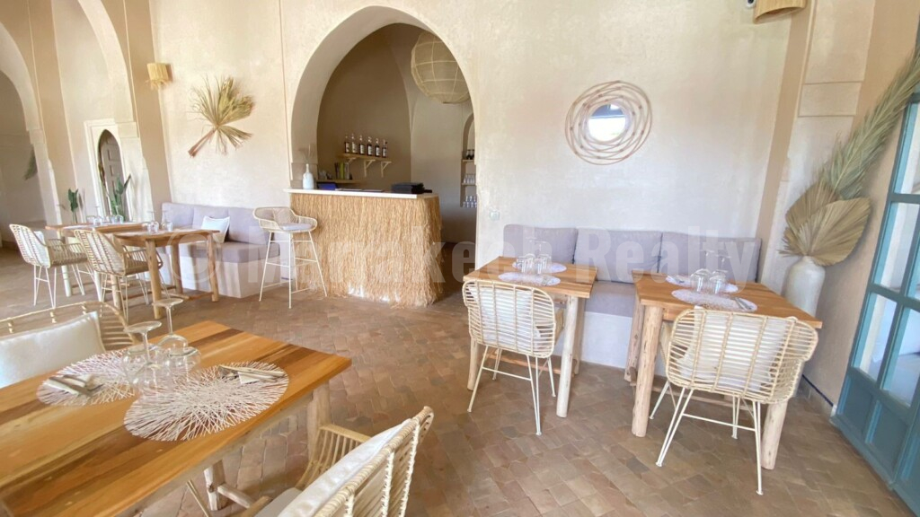 Lovely 4 bedroom villa close to major golf courses