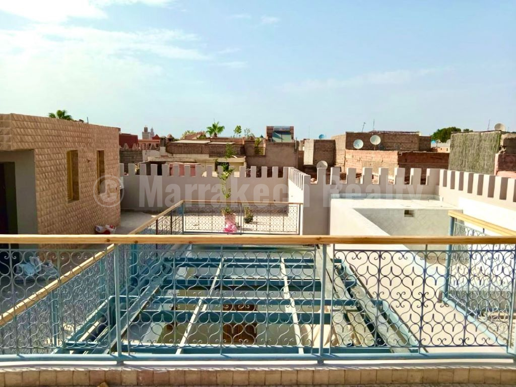 Handsome almost completed 6 bedroom Riad: great opportunity!