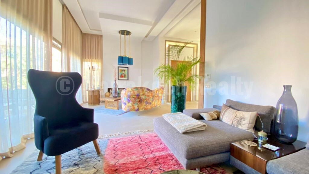 Modern 3 bedroom villa in a gated community