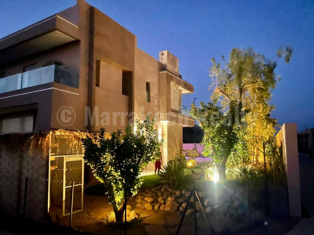 Modern 3 bedroom villa in a gated community