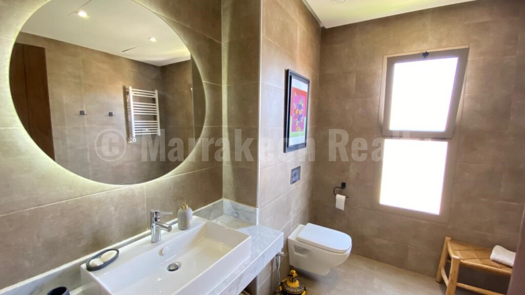 Modern 3 bedroom villa in a gated community