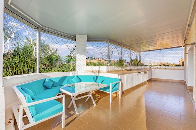 Beautiful 3 suites villa in a secure domain