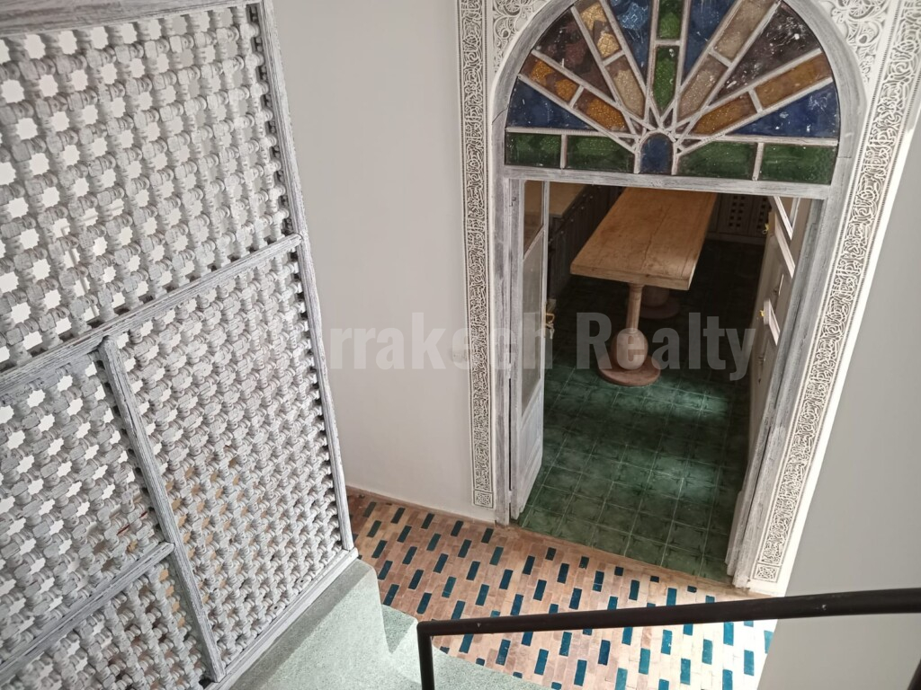 7 bedrooms new guest house: ready for his new owner