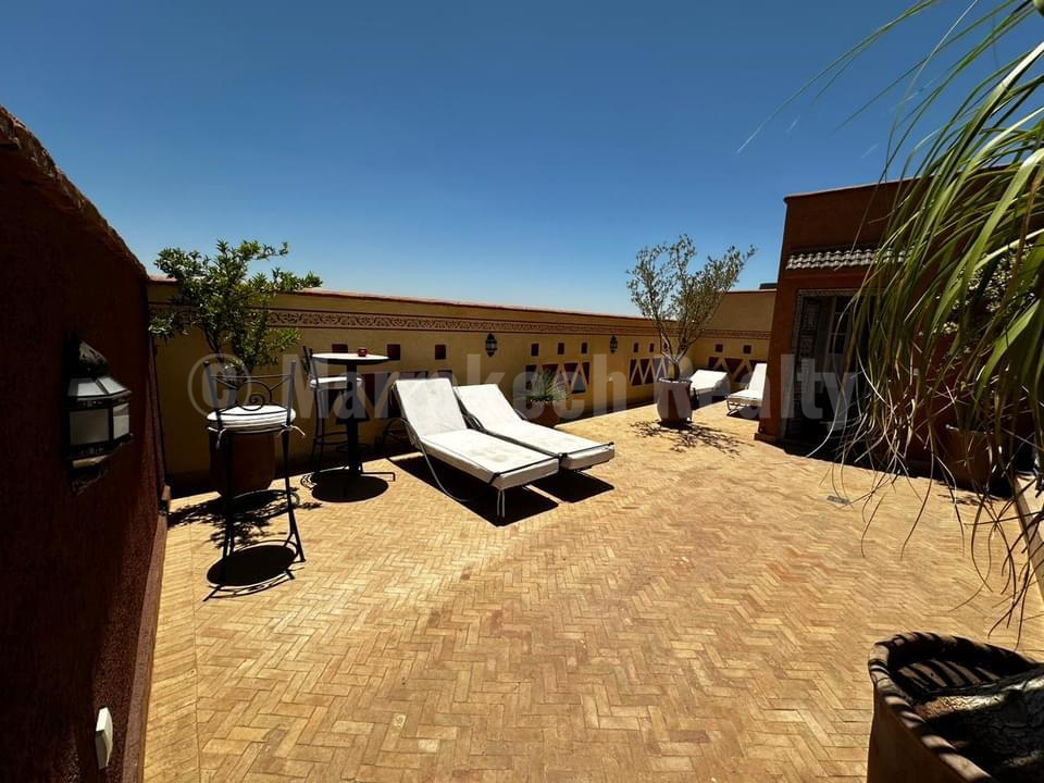 9 bedrooms riad for sale in the best neighborhood of Marrakech