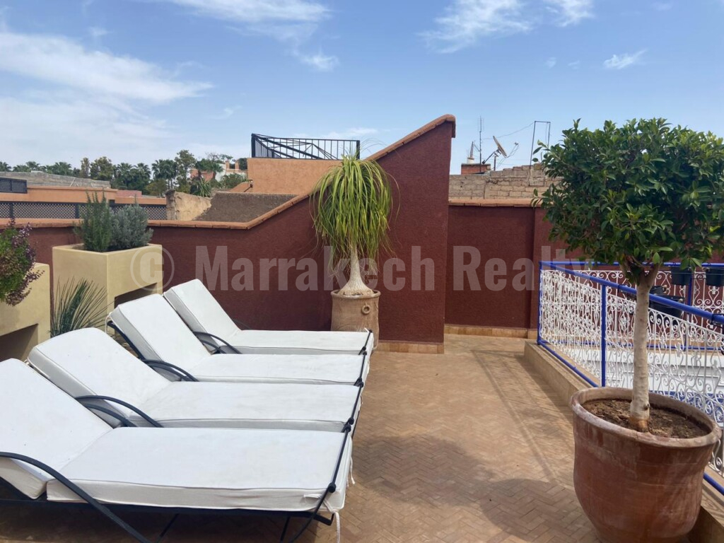 9 bedrooms riad for sale in the best neighborhood of Marrakech