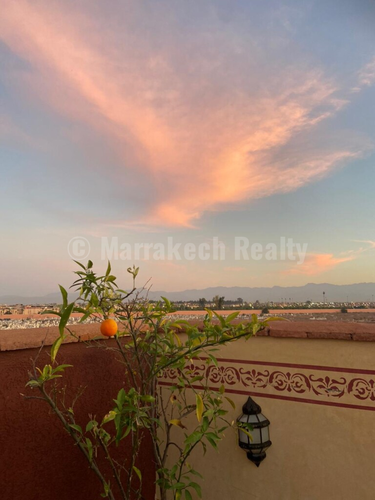 9 bedrooms riad for sale in the best neighborhood of Marrakech