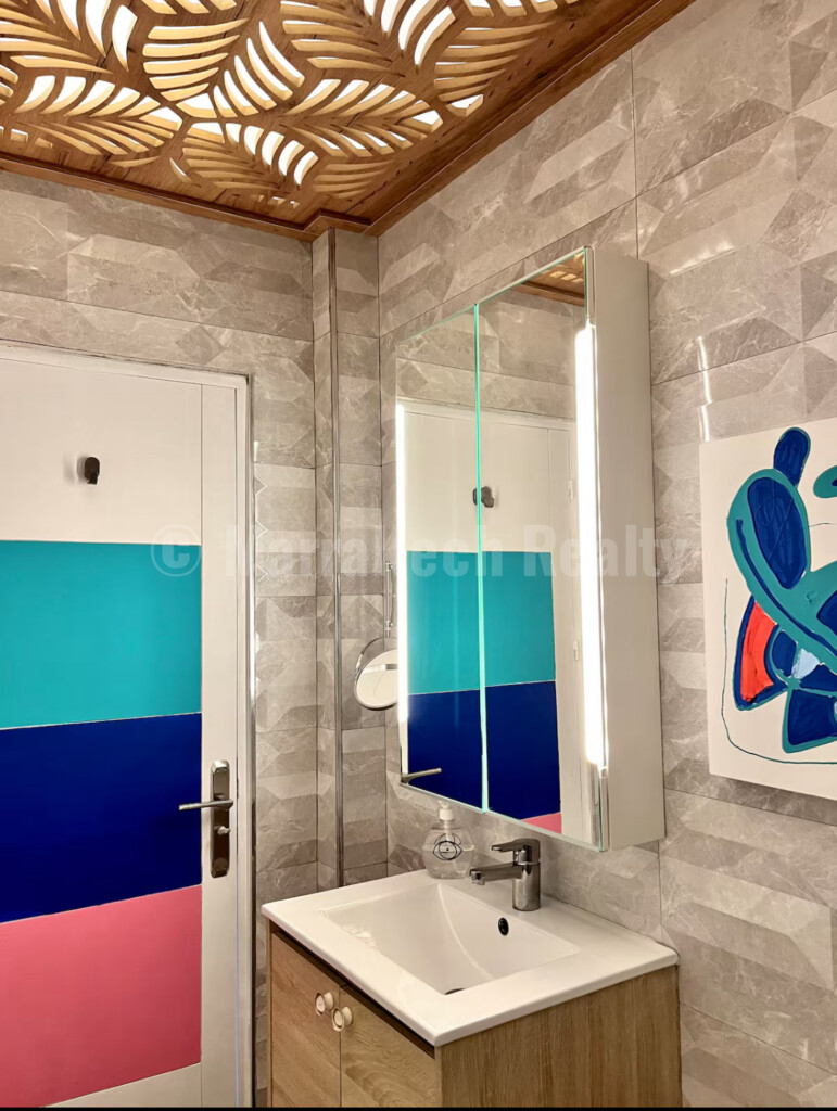 Magnificent Penthouse with sea View.