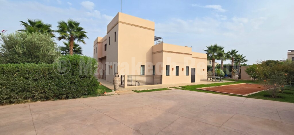 Villa contemporaine de 440 m2 avec belles prestations