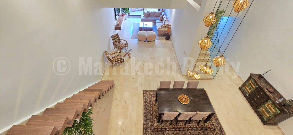 Superb 181 sqm duplex sold furnished at Hivernage