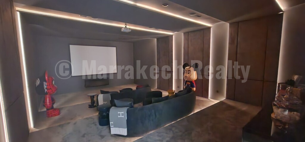 Villa contemporaine de 440 m2 avec belles prestations