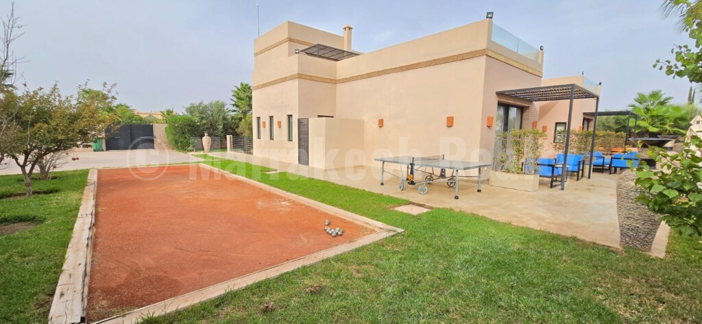 Villa contemporaine de 440 m2 avec belles prestations