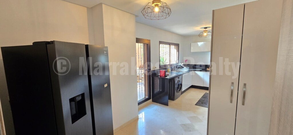 Superb 181 sqm duplex sold furnished at Hivernage